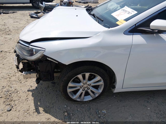 Продаж на аукціоні авто 2015 Chrysler 200 Limited, vin: 1C3CCCAB7FN714617, номер лоту: 45491787