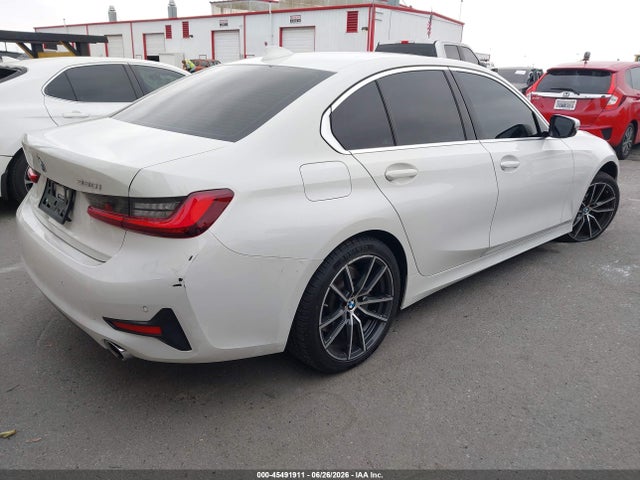 3MW5R1J04N8C77812 BMW 330I