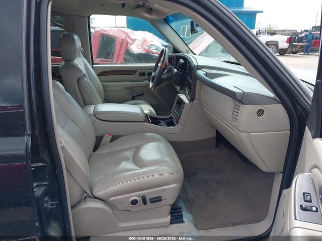 2004 Cadillac Escalade Esv Standard მანქანა იყიდება აუქციონზე, vin: 3GYFK66NX4G141552, აუქციონის ნომერი: 45491926