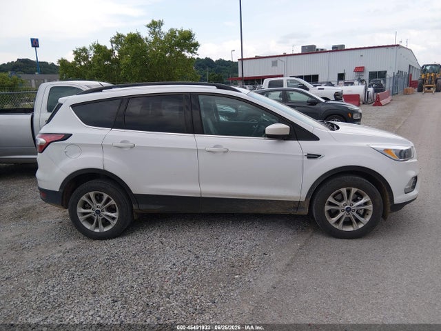 Ford ESCAPE SE 2018 1FMCU9GD1JUD08542 Image 13