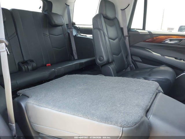 2015 Cadillac Escalade Luxury მანქანა იყიდება აუქციონზე, vin: 1GYS3BKJ2FR243860, აუქციონის ნომერი: 45491957