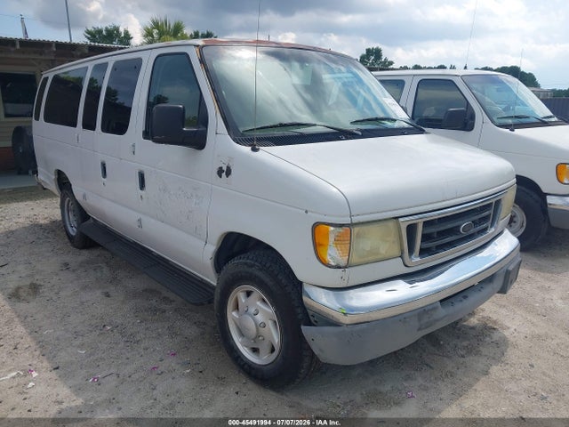 45491994 :رقم المزاد ، 1FBSS31L53HB35644 vin ، 2003 Ford E-350 Super Duty Xl/xlt مزاد بيع