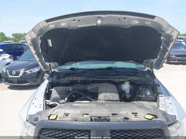 3C6JR6DG3KG502852 RAM 1500 Classic Tradesman 4x2 8&#039; Box