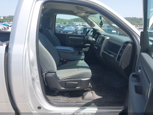 3C6JR6DG3KG502852 RAM 1500 Classic Tradesman 4x2 8&#039; Box