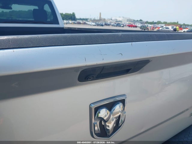 3C6JR6DG3KG502852 RAM 1500 Classic Tradesman 4x2 8&#039; Box