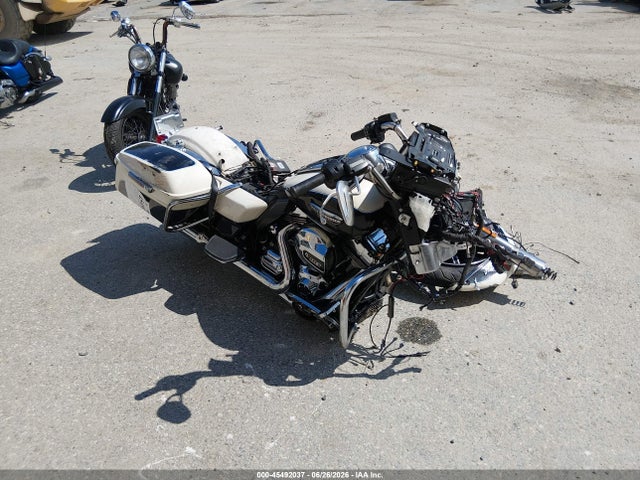 Harley-Davidson Flhtcu Ultra Classic Electra Gld 2014 1HD1FCM14EB677151 zdjęcie główne