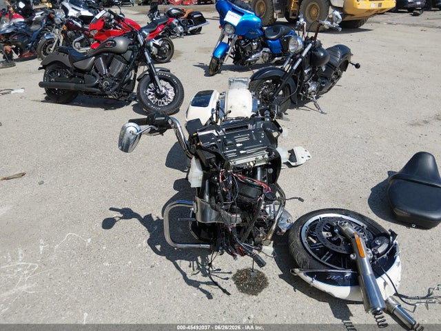 Harley-Davidson Flhtcu Ultra Classic Electra Gld 2014 1HD1FCM14EB677151 Image 5
