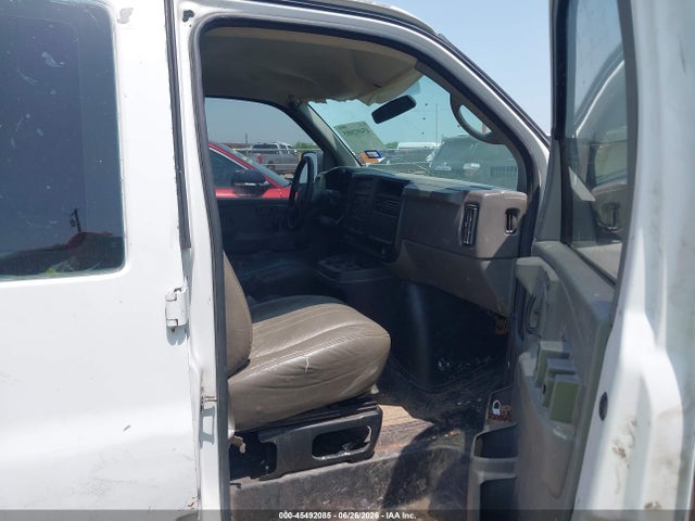 45492085 :رقم المزاد ، 1GCFH15T551187264 vin ، 2005 Chevrolet Express مزاد بيع