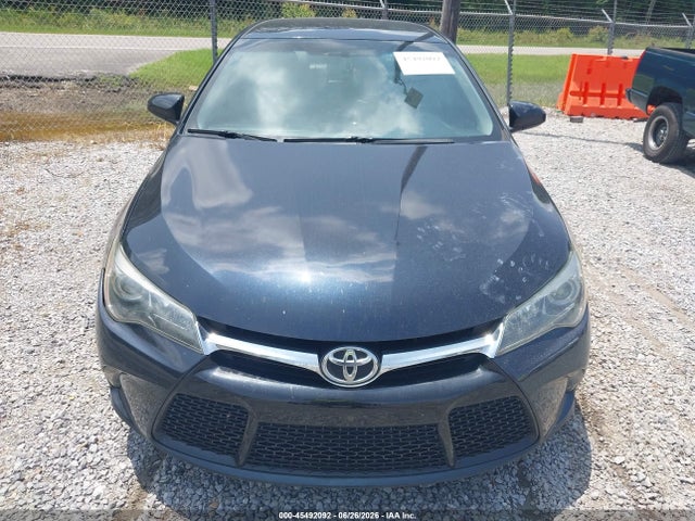 4T1BF1FK2HU750957 Toyota CAMRY SE