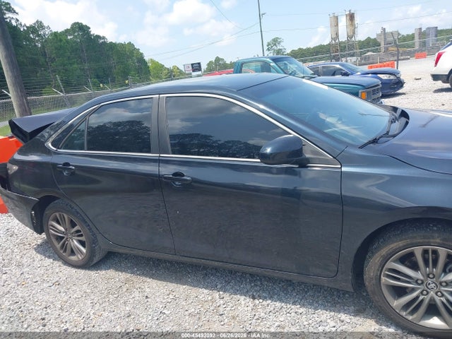 4T1BF1FK2HU750957 Toyota CAMRY SE