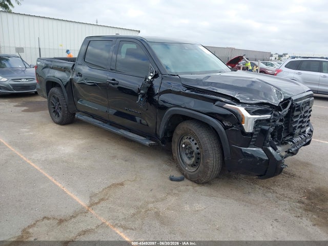 Toyota Tundra Limited 2024 5TFWA5DB3RX187545 zdjęcie główne