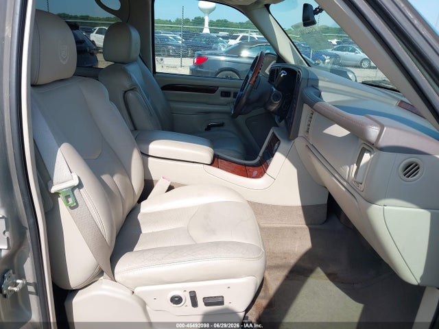 Продажа на аукционе авто 2005 Cadillac Escalade Ext Standard, vin: 3GYEK62NX5G148570, номер лота: 45492098