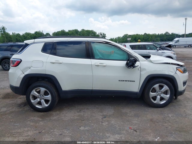 2019 Jeep Compass Latitude 4x4 მანქანა იყიდება აუქციონზე, vin: 3C4NJDBB9KT704213, აუქციონის ნომერი: 45492217