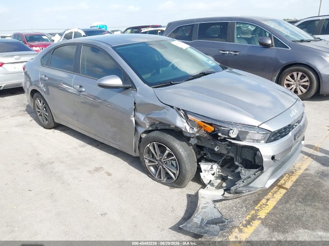 Aukcja sprzedaży 2023 Kia Forte Lxs, vin: 3KPF24AD7PE683894, numer aukcji: 45492236