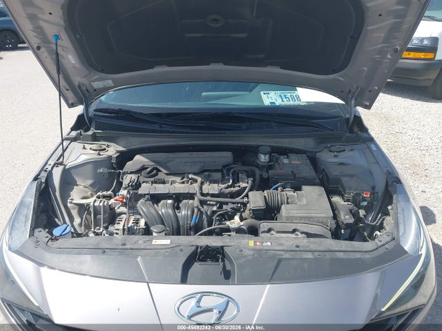 KMHLL4AG0PU550112 Hyundai ELANTRA SE