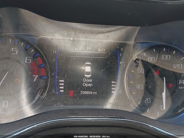 Продажа на аукционе авто 2015 Chrysler 200 S, vin: 1C3CCCBB5FN724352, номер лота: 45492266