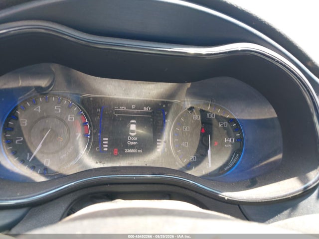 Продажа на аукционе авто 2015 Chrysler 200 S, vin: 1C3CCCBB5FN724352, номер лота: 45492266
