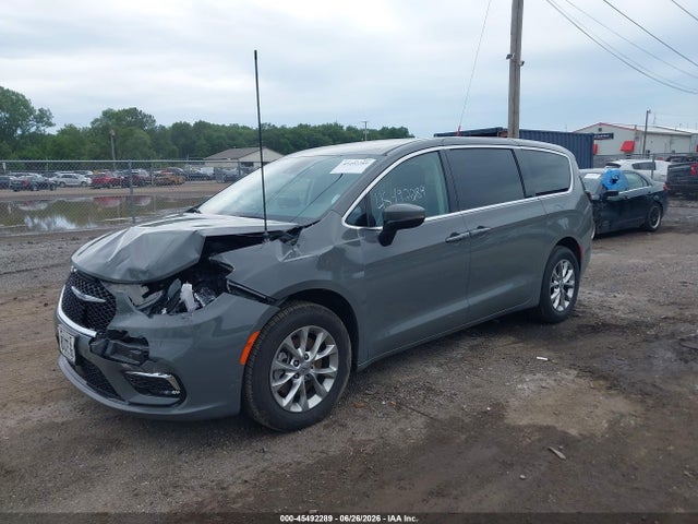Продаж на аукціоні авто 2023 Chrysler Pacifica Touring L Awd, vin: 2C4RC3BG4PR573283, номер лоту: 45492289