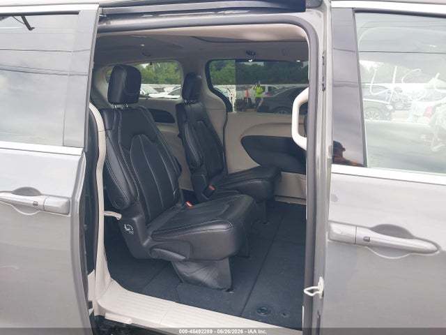 Продаж на аукціоні авто 2023 Chrysler Pacifica Touring L Awd, vin: 2C4RC3BG4PR573283, номер лоту: 45492289