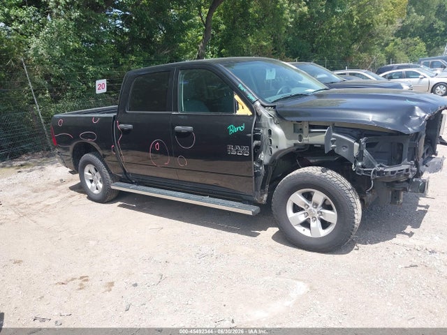 45492344 :رقم المزاد ، 1C6RR7KT1JS222590 vin ، 2018 Ram 1500 Express  4x4 5'7 Box مزاد بيع
