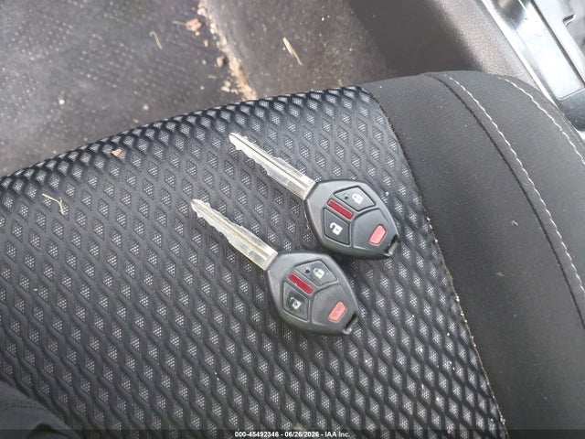 45492346 :رقم المزاد ، JA4AZ3A31GZ063855 vin ، 2016 Mitsubishi Outlander Es مزاد بيع