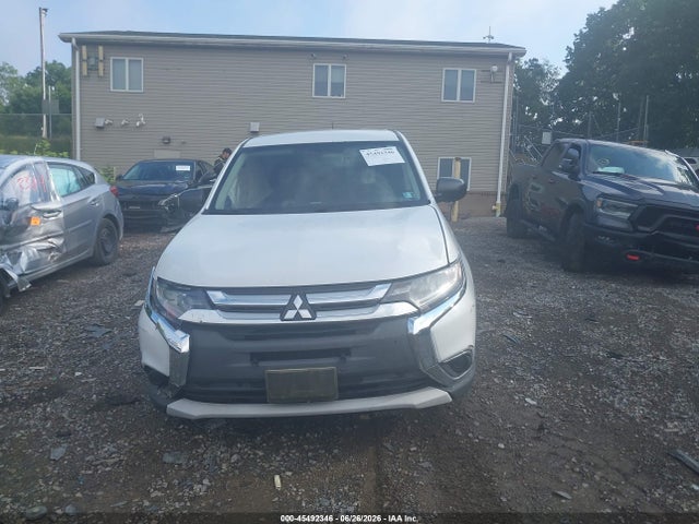 45492346 :رقم المزاد ، JA4AZ3A31GZ063855 vin ، 2016 Mitsubishi Outlander Es مزاد بيع