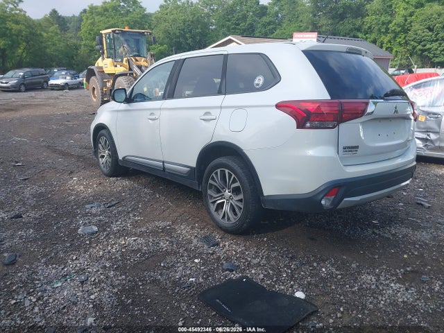 45492346 :رقم المزاد ، JA4AZ3A31GZ063855 vin ، 2016 Mitsubishi Outlander Es مزاد بيع