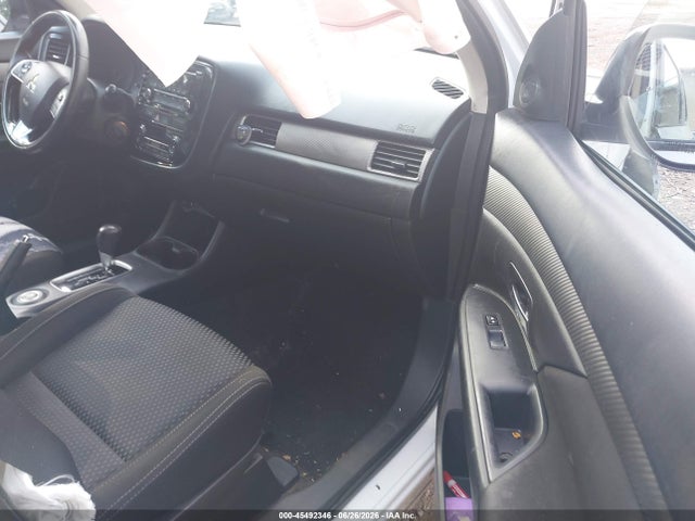 45492346 :رقم المزاد ، JA4AZ3A31GZ063855 vin ، 2016 Mitsubishi Outlander Es مزاد بيع