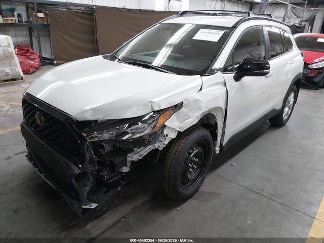 Toyota Corolla Cross Le 2025 7MUCAAAG0SV125954 Image 2