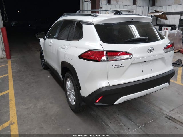 Toyota Corolla Cross Le 2025 7MUCAAAG0SV125954 Image 3