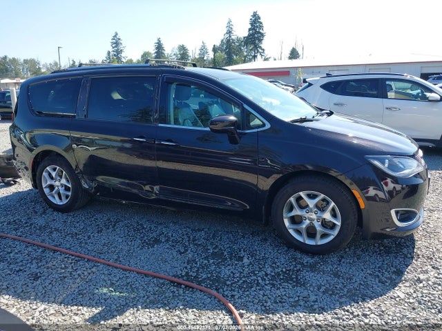 Auction sale of the 2017 Chrysler Pacifica Touring-l Plus, vin: 2C4RC1EG4HR592238, lot number: 45492371