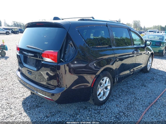 Auction sale of the 2017 Chrysler Pacifica Touring-l Plus, vin: 2C4RC1EG4HR592238, lot number: 45492371