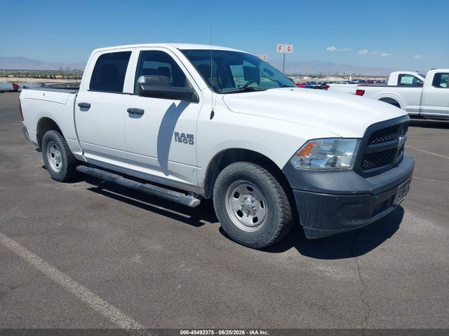 RAM 1500 Tradesman 4x2 5'7 Box 2018 1C6RR6KG8JS292522 головне зображення