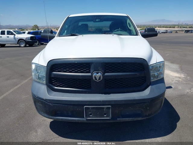 1C6RR6KG8JS292522 RAM 1500 Tradesman 4x2 5&#039;7 Box