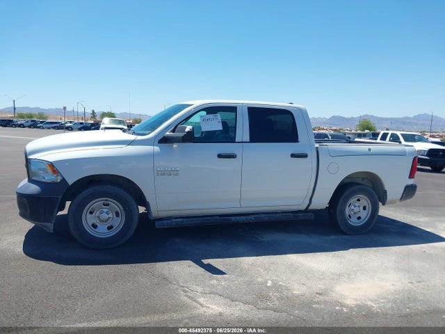 1C6RR6KG8JS292522 RAM 1500 Tradesman 4x2 5&#039;7 Box