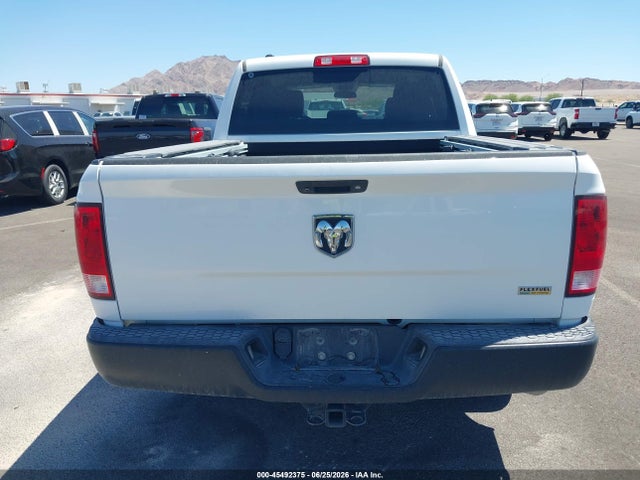 1C6RR6KG8JS292522 RAM 1500 Tradesman 4x2 5&#039;7 Box