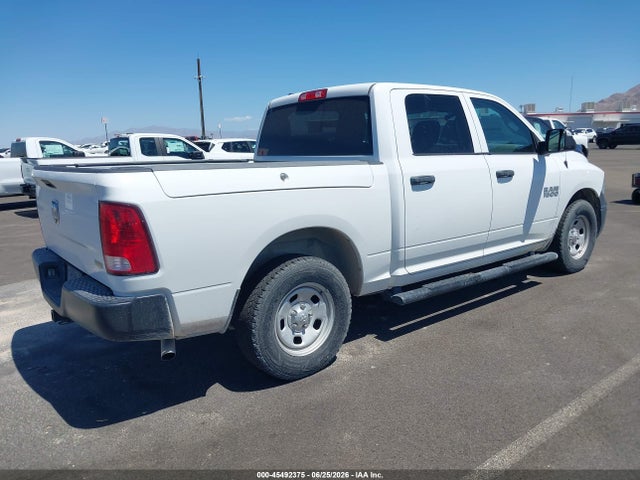 1C6RR6KG8JS292522 RAM 1500 Tradesman 4x2 5&#039;7 Box