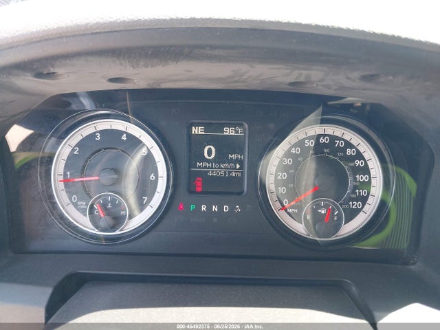 1C6RR6KG8JS292522 RAM 1500 Tradesman 4x2 5&#039;7 Box