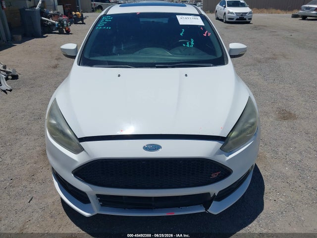 Ford FOCUS ST 2017 1FADP3L99HL260602 Image 13