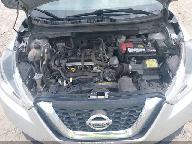 45492401 :رقم المزاد ، 3N1CP5CU4JL534548 vin ، 2018 Nissan Kicks S مزاد بيع