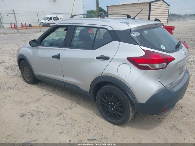 45492401 :رقم المزاد ، 3N1CP5CU4JL534548 vin ، 2018 Nissan Kicks S مزاد بيع