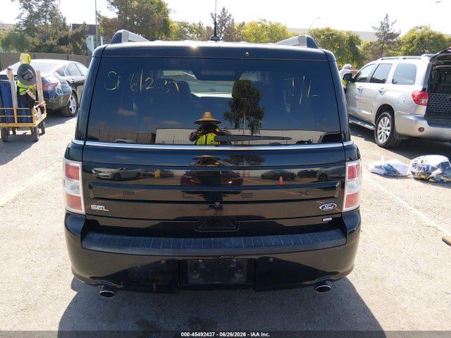 Ford FLEX SEL 2017 2FMHK6C88HBA09682 Image 16