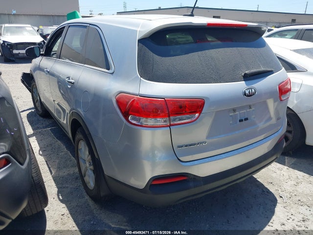 KIA Sorento 2.4l L 2016 5XYPG4A32GG023732 Image 3