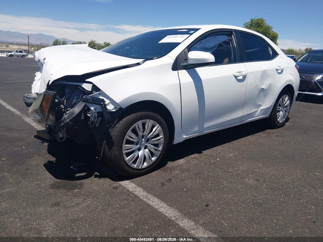 Toyota COROLLA LE 2015 5YFBURHE6FP218329 Image 2