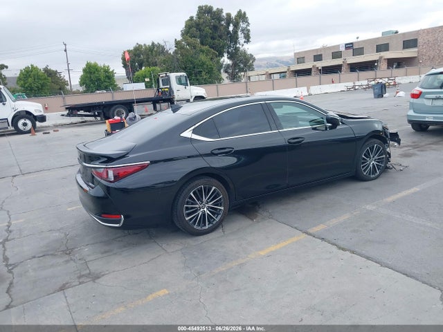 Lexus ES 300H 2023 58ADA1C16PU036422 Image 4