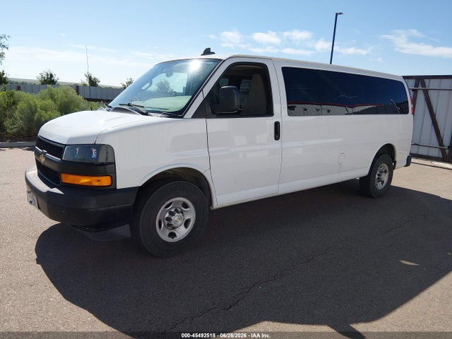 2020 Chevrolet Express Passenger Rwd 3500 Extended Wheelbase Ls მანქანა იყიდება აუქციონზე, vin: 1GAZGNFG0L1253816, აუქციონის ნომერი: 45492518