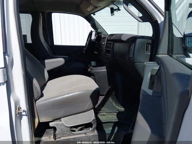 2020 Chevrolet Express Passenger Rwd 3500 Extended Wheelbase Ls მანქანა იყიდება აუქციონზე, vin: 1GAZGNFG0L1253816, აუქციონის ნომერი: 45492518
