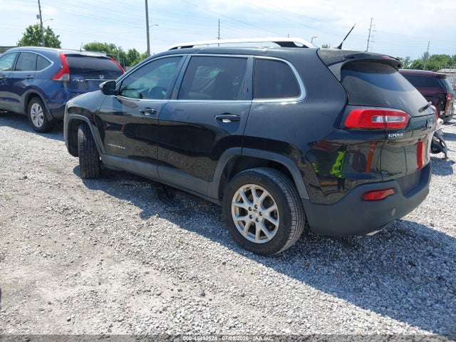 45492524 :رقم المزاد ، 1C4PJLCS3FW596365 vin ، 2015 Jeep Cherokee Latitude مزاد بيع