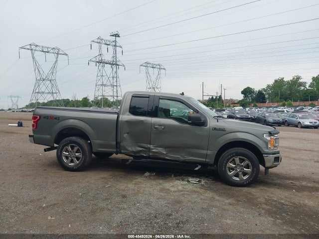 1FTFX1E4XKKE98058 Ford F-150 Xlt