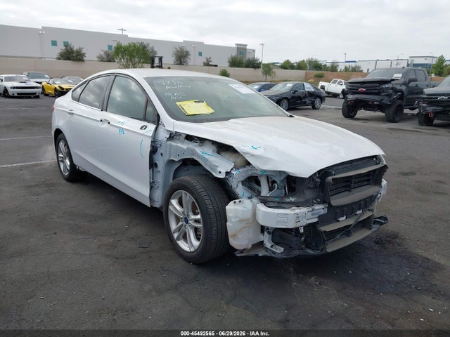 3FA6P0HD6JR170481 Ford FUSION SE